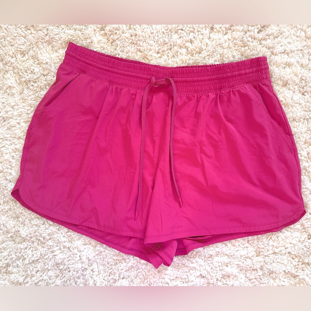 (Abercrombie & Fitch) YPB High Rise Lined Workout Short - Size XL